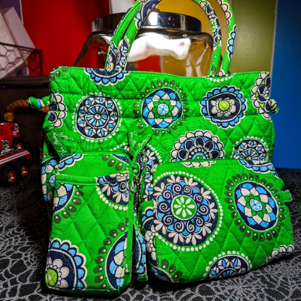 Vera Bradley "Cupcakes Green" Shoulder Bag Bundle